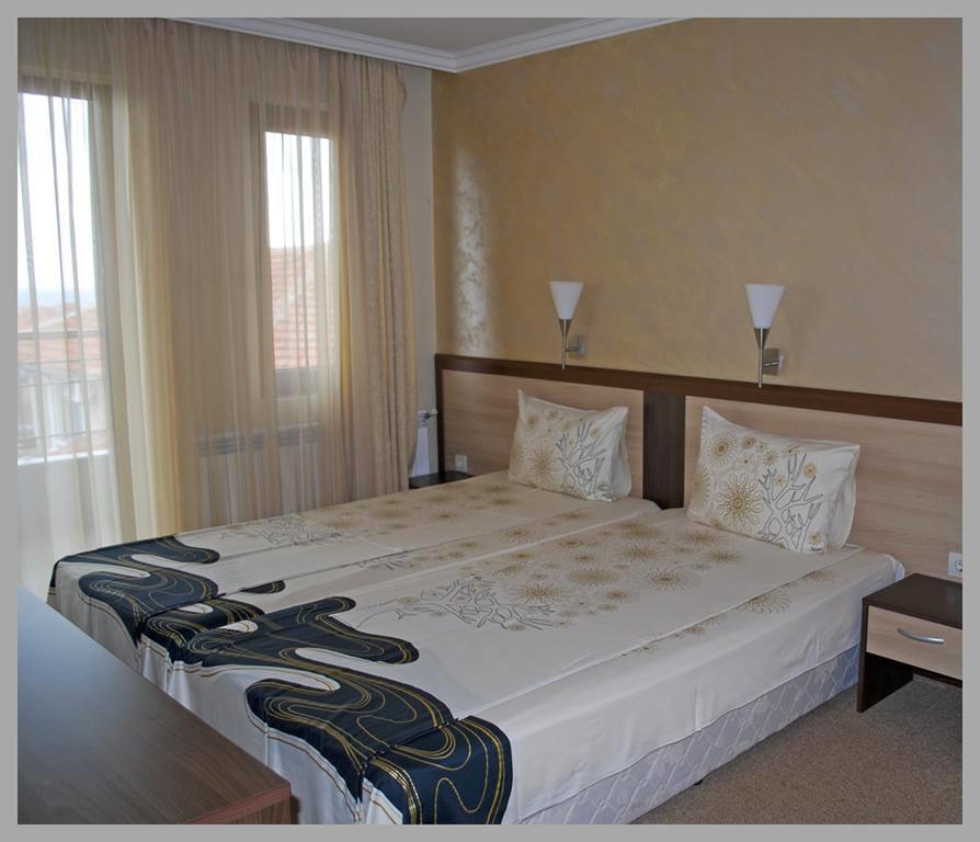 Family Hotel Radiana Sozopol Exteriér fotografie